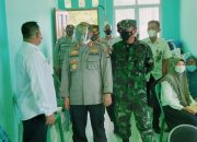 Kapolres Bersama Danlanal Tarempa Tinjau Pelaksanaan Vaksinasi Covid-19 di Desa Pesisir Timur