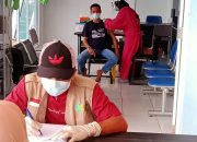 Kades Sri Tanjung Harap Seluruh Warganya Divaksin