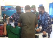 Peringati Hari Kesehatan, Lanal Tarempa Gelar Sunatan Massal dan Vaksinasi