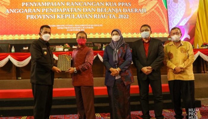 Rapat Paripurna, Gubernur Kepri Sampaikan KUA dan PPAS 2022