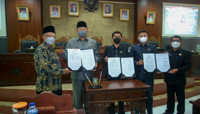 DPRD Anambas Gelar Paripurna, Setujui Ranperda RTRW dan Pengelolaan Keuangan Daerah