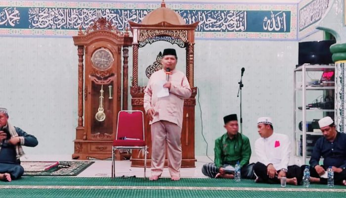 Hari Kedua Safari Ramadhan, Wabup Anambas Kunjungi Masjid Al-Hikmah Desa Tebang