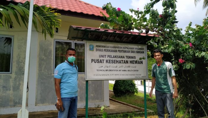 Antisipasi Penyakit Mulut dan Kuku pada Hewan, Polsek Palmatak Survey ke UPT PKH Desa Langir