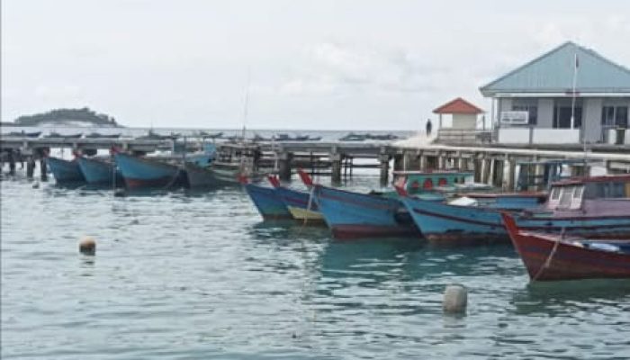 Kades Apoy Keluhkan Kelangkaan BBM Jenis Solar di Desa Mengkait