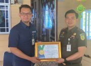 Berperan Aktif, Cabjari Tarempa Terima Penghargaan Dari BPJS