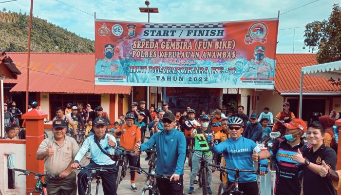 Hari Bayangkara ke-76, Polres Kepulauan Anambas Giat Sepeda Gembira dan Senam Sehat