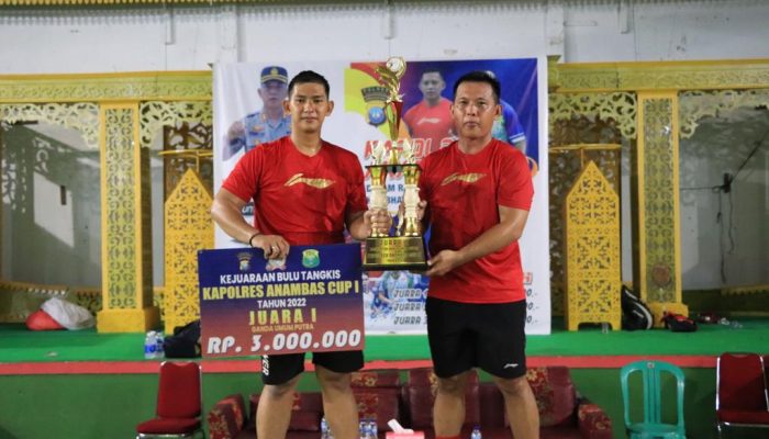 Kapolres Kepulauan Anambas Raih Juara 1 Turnamen Bulu Tangkis