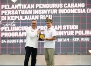 Walikota Batam Hadiri Pelantikan Persatuan Insinyur Indonesia