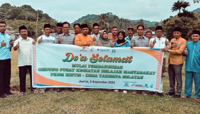 Premier Oil Gelar Peletakan Batu Pertama Pembangunan Gedung PKBM di Desa Tarempa Selatan