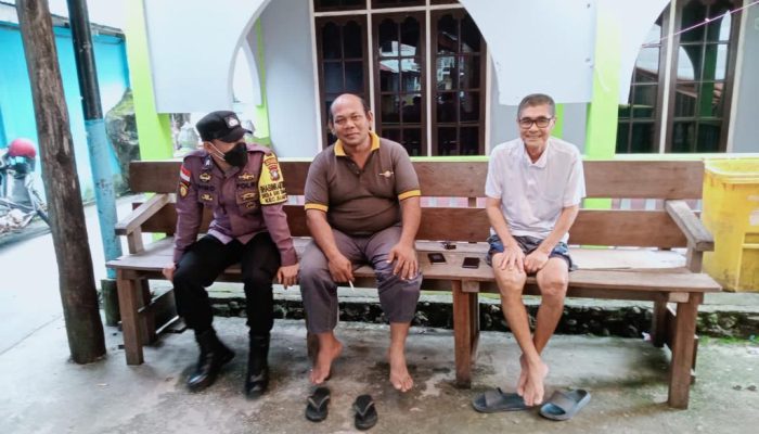 Bhabinkamtibmas Desa Sri Tanjung Ajak Masyarakat Vaksin