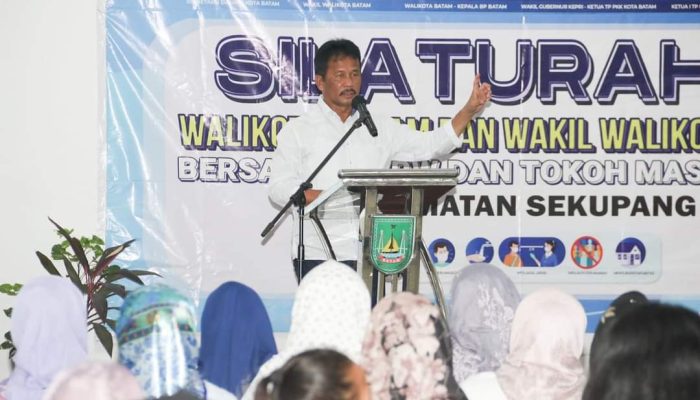 Rudi Ajak RT dan RW Terus Dukung Pemko dalam Membangun Kota Batam