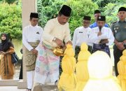 Wali Kota Batam Ziarah Makam Zuriat Nong Isa
