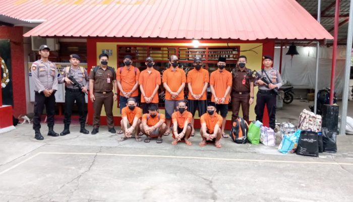 9 Orang Tahanan Cabjari Natuna di Tarempa Dipindahkan ke Rutan Tanjungpinang