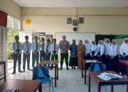 Polsek Siantan Gelar Sosialisasi Tentang Pergaulan Bebas dan Bahaya Narkoba Pada Pelajar SMP