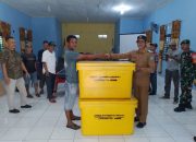 Tingkatkan Ekonomi, Pemdes Tarempa Barat Berikan Bantuan Fiber Kepada Pedagang Ikan