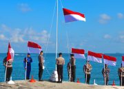 Jelang HUT RI Ke-78, TNI dan Polri Gelar Kirab Dan Upacara Pengibaran Bendera Merah Putih