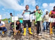 Gubernur Kepri Tanam Mangrove Bersama Masyarakat Setokok Kota Batam