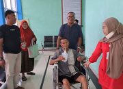 Peduli Bersama Warga, Kades Yurnalis Jenguk Warga Yang Sakit