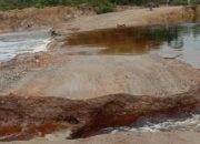 Curah Hujan Tinggi Jembatan Darurat Sungai Semala Kelarik Putus Lagi