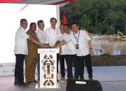 Groundbreaking PSN Kawasan Industri Pupuk Fakfak, Presiden: Agar Wilayah Timur Punya Industri Pupuk