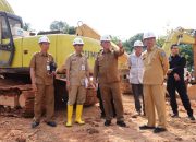 Gubernur Ansar Tinjau Proyek Jalan Lintas Timur dan Kolam Pengendalian Banjir di Bintan
