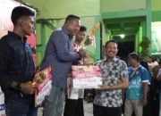 Sahtiar Resmi Tutup Turnamen Bola Voli Karang Taruna Permata Desa Tarempa Barat