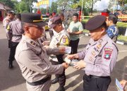 Kontrol Kedisiplinan, Kapolsek Batu Aji Cek Kelengkapan Surat dan Sikap Tampang Personil