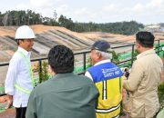Tinjau Pembangunan Jalan Tol IKN, Presiden: Diharapkan Juni 2024 Bisa Dipakai