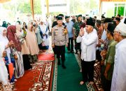 Safari Ramadhan, Pj. Bupati Apriyadi Salurkan Beberapa Bantuan
