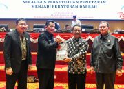 Gelar Paripurna, DPRD Kepri Sahkan Dua Perda