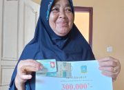 Pemdes Kiabu Salurkan BLT Dana Desa Periode September 2024 kepada 49 KPM
