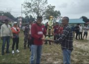Camat Bersama Wakil Bupati Terpilih Novrizal Tutup Turnamen Senayang Cup 2025