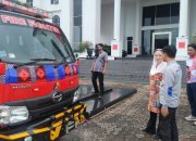 Bupati Cen Sui Lan Tinjau Mobil Pemadam Kebakaran Baru untuk Tingkatkan Kesiapsiagaan di Natuna