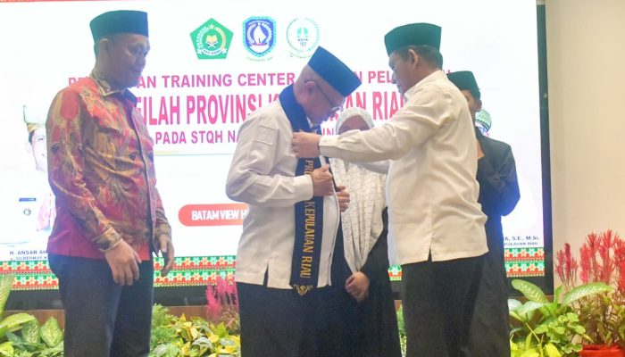 Gubernur Ansar Lepas Kafilah STQH Kepri: TC Jadi Modal Penting Raih Prestasi di Kendari
