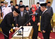 Gubernur Ansar Lantik Luki Zaiman Prawira Jadi Pj Sekdaprov Kepri, Gantikan Adi Prihantara