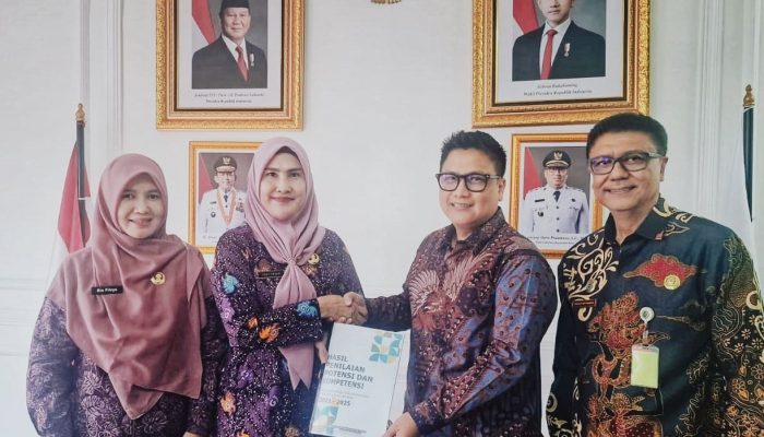 Diskominfo Kepri Terima Laporan Asesmen ASN, Hendri Kurniadi: “Ini Bahan Penting Perbaikan Kinerja”