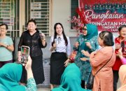 Wawako Batam dan Ketua TP-PKK Jenguk Panti Jompo, Rayakan Hari Ibu dengan Berbagi Kasih