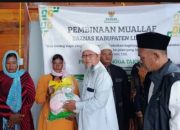 Baznas Lingga Bagikan Sembako dan Mushaf Al-Qur’an ke Warga Suku Laut