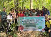 Pelajar SMAN 1 Palmatak Amati Raflesia Langka di Bukit Tabir