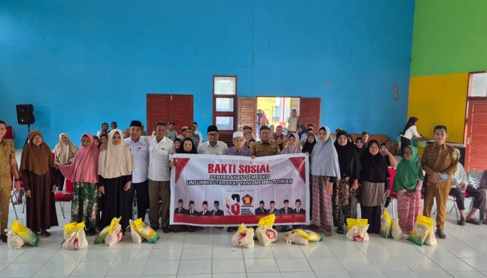 Gerindra Bagikan 1.000 Paket Sembako di Natuna, Marzuki Turun Langsung ke Masyarakat