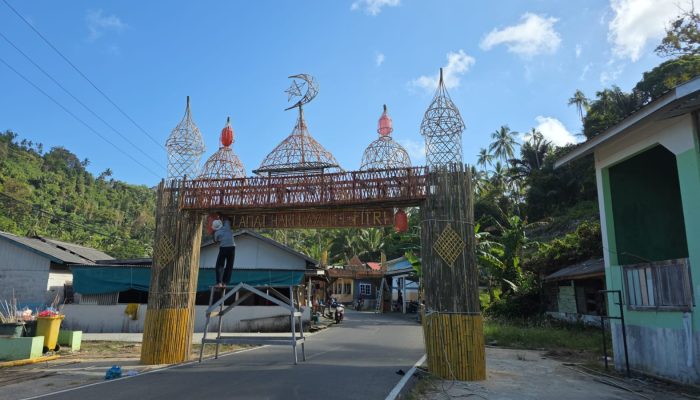 Sambut Lebaran, Desa Putik Adakan Lomba Gapura dan Pawai Antar RT