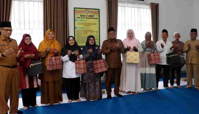 Lis Apresiasi Kekompakan Keluarga Besar PGRI