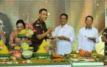 Pimpinan DPRD Hadiri Syukuran Ulang Tahun Kajari Batam