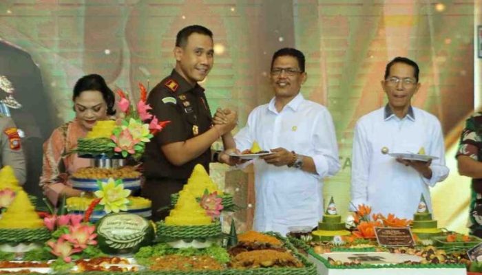 Pimpinan DPRD Hadiri Syukuran Ulang Tahun Kajari Batam
