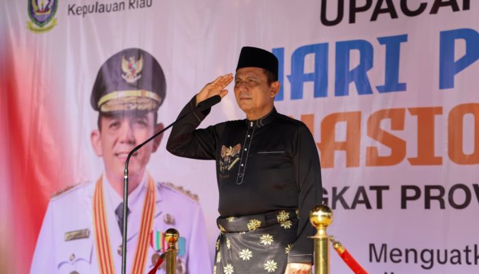 Peringati Hardiknas, Gubernur Ansar: Pendidikan Bermutu Kunci Masa Depan Bangsa