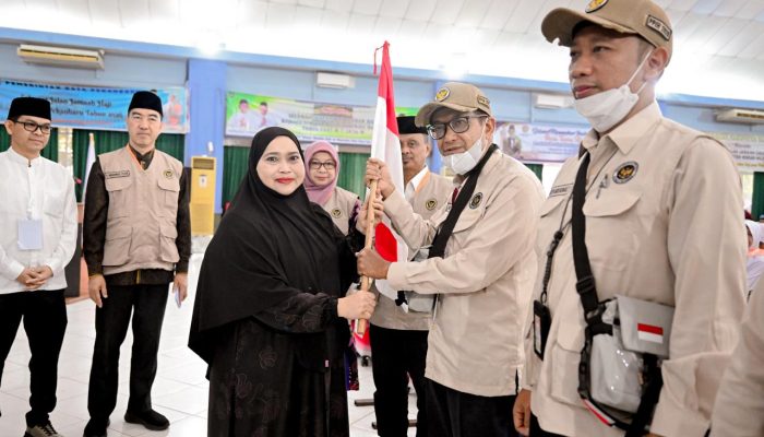 Penuh Haru, Bupati Kasmarni Lepas 396 Jemaah Haji Bengkalis   