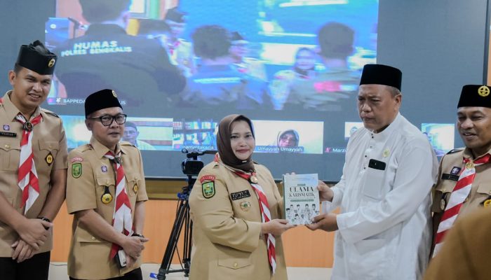 Profil 66 Tokoh Ulama Terangkum Dua Buku, Bupati Luncurkan Jilid II Ulama Kharismatik Bengkalis
