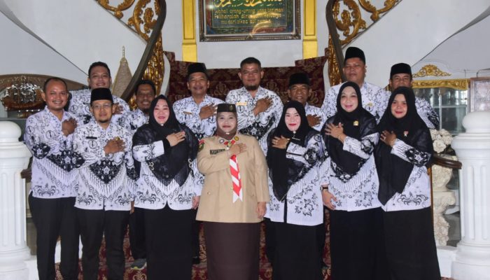 Terima Aspirasi PGRI, Bupati Kasmarni: Guru Pilar Utama Kemajuan Daerah