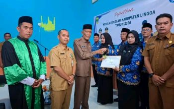 Lantik Kepala Sekolah, Sekda Armia: Jalankan Amanah dengan Tanggung Jawab