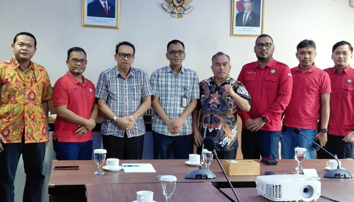 Anggota DPRD Kepri dan Wabup Natuna Datangi PLN Tanjungpinang, Soroti Keluhan Listrik di Natuna